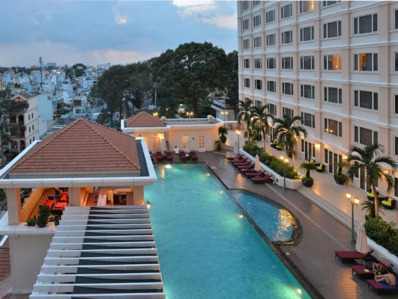 Hồ bơi Khách sạn Equatorial (Ảnh: Sưu tầm) 