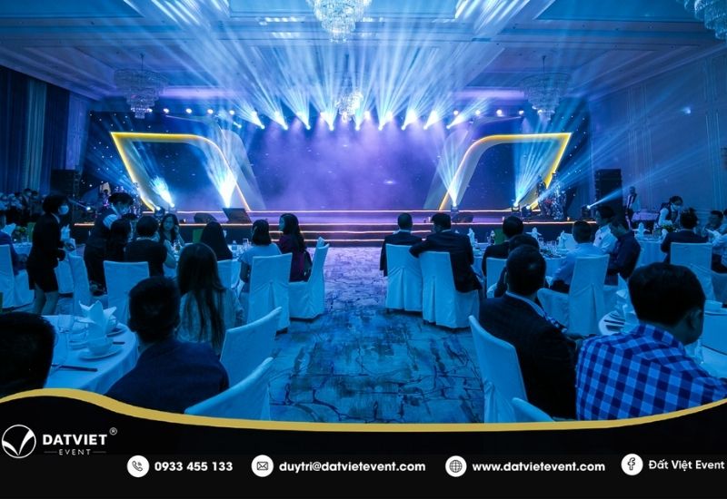 Dịch vụ tổ chức tiệc tân niên trọn gói chuyên nghiệp của Event Đất Việt (Ảnh: Đất Việt Event)