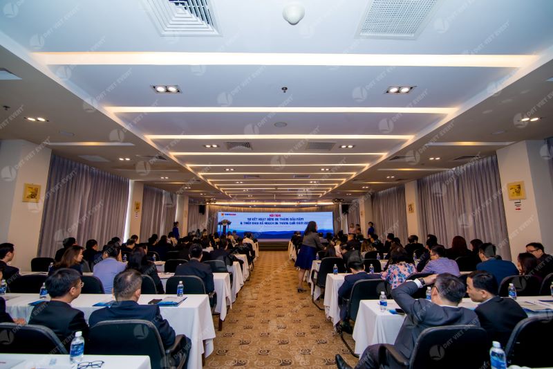 Tổng kết giữa năm nhằm truyền tải mục tiêu và chiến lược một cách trực quan và dễ tiếp nhận (Ảnh: Đất Việt Event)