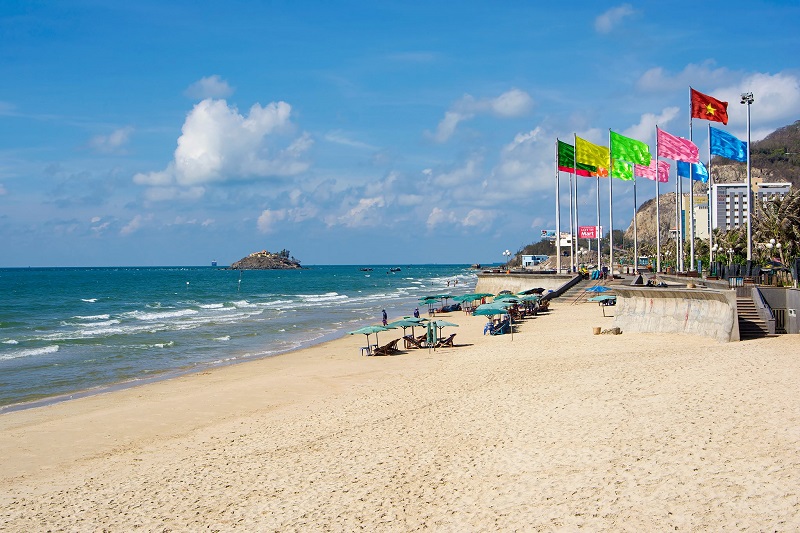 Bãi biển rộng lớn ở Bãi Sau - Vũng Tàu