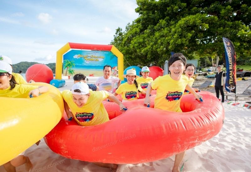 Chinh phục thử thách giúp đội ngũ bùng nổ tinh thần tập thể