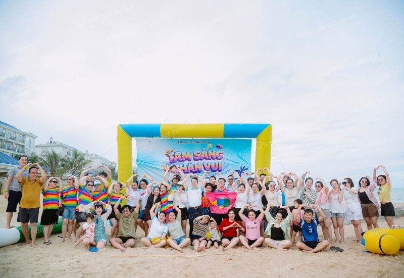 Khoảnh khắc đáng nhớ sau hành trình Teambuilding sôi động