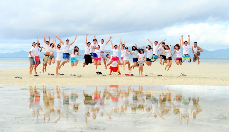 Team building tại biển Hồ Tràm